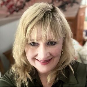 Meet your Posher, Jeannie